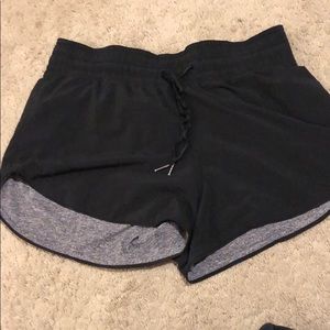 Lululemon shorts, reversible size 8 grey and black